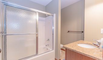 342 Benit Dr #4, Arnolds Park, IA 51331