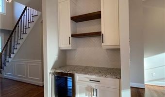 35 Primrose Ln, Cromwell, CT 06416