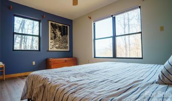 84 Forest Trl, Balsam Grove, NC 28708