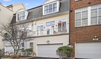 1815 POTOMAC GREENS Dr, Alexandria, VA 22314