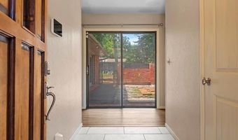 2318 Dorchester Dr, Bartlesville, OK 74006