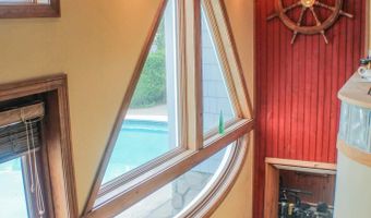 32 Hermanson St, Berlin, NH 03570