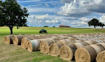 1370 Parker Dairy Rd, Alvord, TX 76225