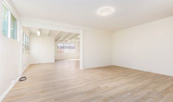 1645 Palamoi St, Pearl City, HI 96782