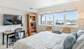 31 Coddington Wharf 24, Newport, RI 02840
