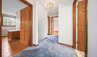 32 Loveland Ln, Bristol, CT 06010