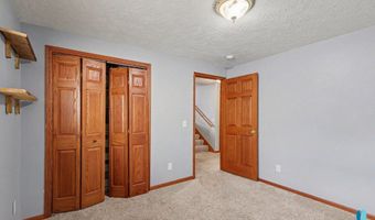 205 W Hackberry St, Brandon, SD 57005