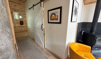 103 7th St, Alberton, MT 59820