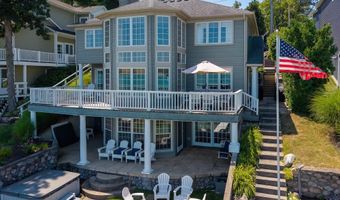 6540 W South Lake Gage Dr, Angola, IN 46703