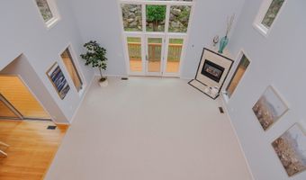 588 Green Rd, Ann Arbor, MI 48105