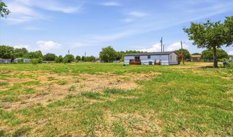 8020 S Prairie Hill St, Alvarado, TX 76009