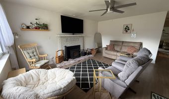 1437 Hemlock Ave, Anderson, CA 96007