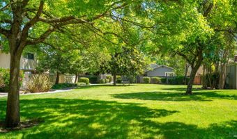 1824 Arroyo Sierra Ct, Santa Rosa, CA 95405