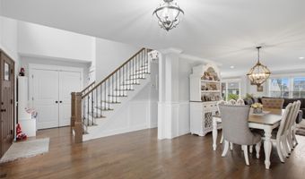 30 Berger Ave, Amityville, NY 11701