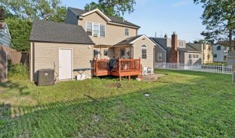 25 Livingston Ave, Avenel, NJ 07001