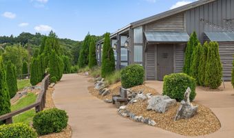 1020 Thomas Rd, Benton, TN 37307