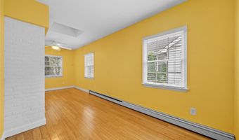 68 Prospect St, Amityville, NY 11701