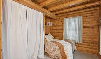 8484 N Rollin Hwy, Addison, MI 49220