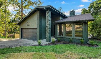 1703 Kimberly Pl, Bentonville, AR 72712