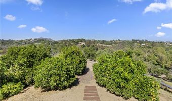 707 S Live Oak Park Rd, Fallbrook, CA 92028