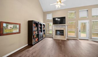 14633 Lakecrest Dr, Addison, TX 75001