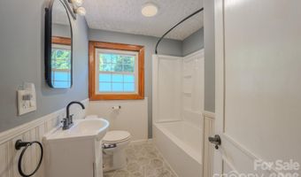 2150 Nc 80 Hwy, Bakersville, NC 28705