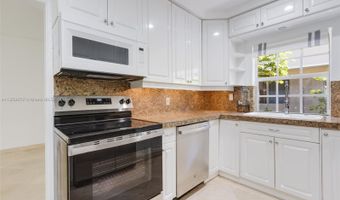 60 Park Dr C, Bal Harbour, FL 33154