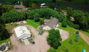 1604 E Redwood Blvd, Brandon, SD 57005