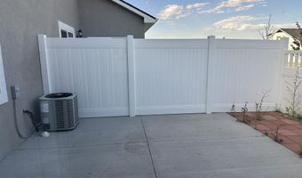 5760 NORTHSIDE Xing Unit D, Chubbuck, ID 83202