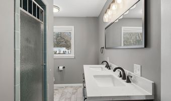 95 Moravia Rd, Avon, CT 06001