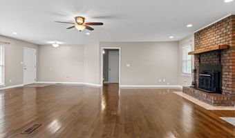 11127 E Brainerd Rd, Apison, TN 37302