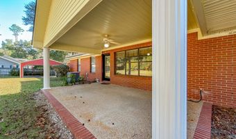 112 River Oaks Dr, Bainbridge, GA 39819