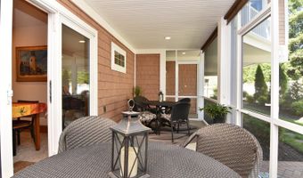 105 CHICAGO St, Dewey Beach, DE 19971