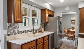 2944 Monroe Dr, Ames, IA 50010