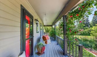 39 E Valley View Rd, Ashland, OR 97520
