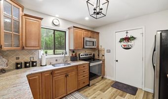 74 Byron Ln, Albrightsville, PA 18210