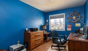 10 Spruce Ln, Barre, VT 05641