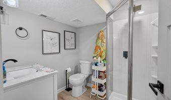 808 Tyler St, Polk City, IA 50226