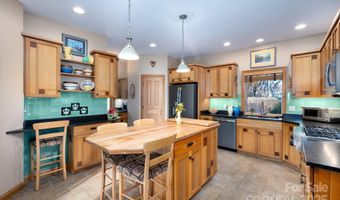 105 Avondale Heights Rd, Asheville, NC 28803