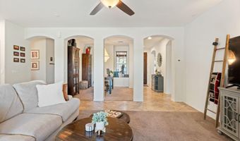 2351 S GLEN Dr, Chandler, AZ 85286