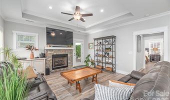 28 Reagan Run Ct, Arden, NC 28704
