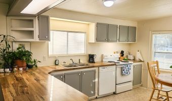 1121 Cedar St, Carlin, NV 89822