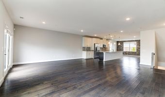 44750 TIVERTON Sq, Ashburn, VA 20147