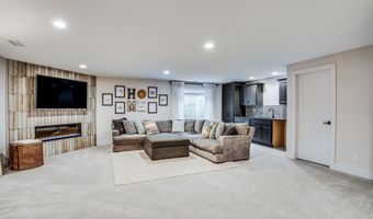 1433 N Shadow Rock Dr, Andover, KS 67002