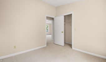 85 Gateway Rd, North Kingstown, RI 02852