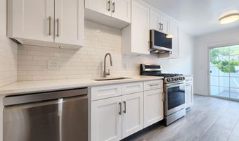 86 Cos Cob Ave, Cos Cob, CT 06807