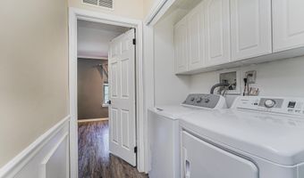 195 Kinnoll Hill Ct, Aberdeen, NJ 07747