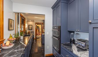 18 Bayside Dr, Belfast, ME 04915