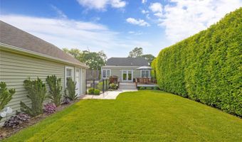 11 Anita Pl, Amityville, NY 11701