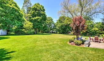 29 Melrose Ave, Barrington, RI 02806